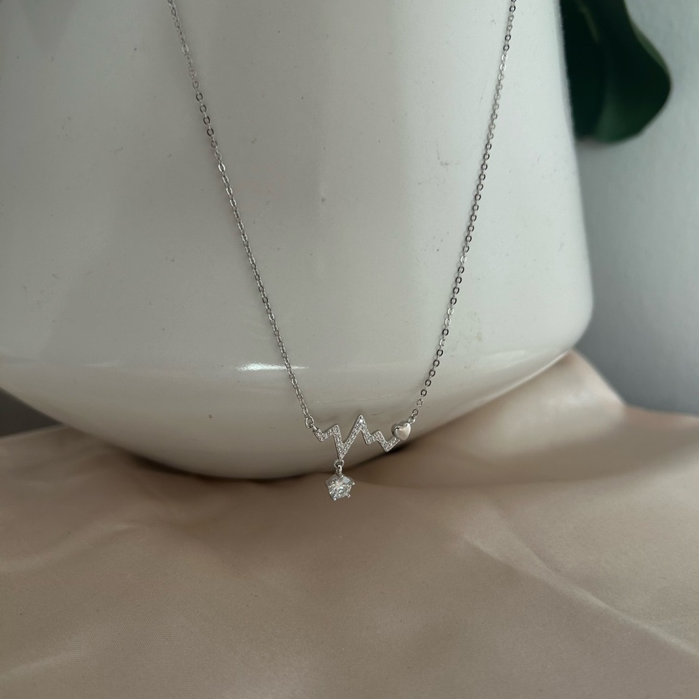 Sterling Silver Necklace With Gift Box